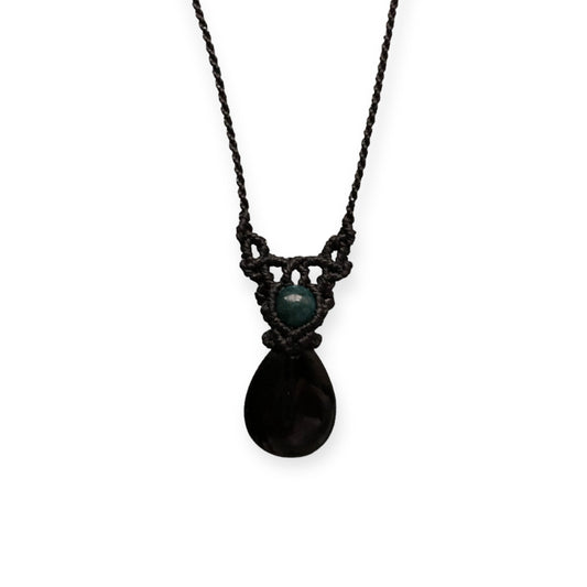 Onyx & Apatite Macrame Necklace
